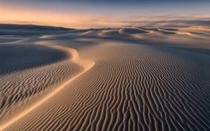 Fototapeta ścienna Glowing Lines SHX9-111