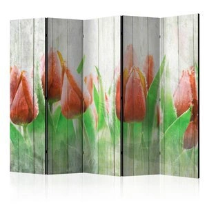 Parawan 5-częściowy - Czerwone tulipany na drewnie II [Room Dividers]