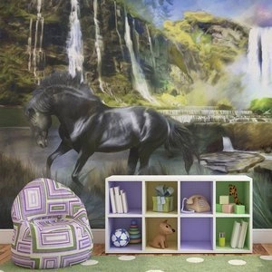 Fototapeta - Koń na tle błekitnego wodospadu